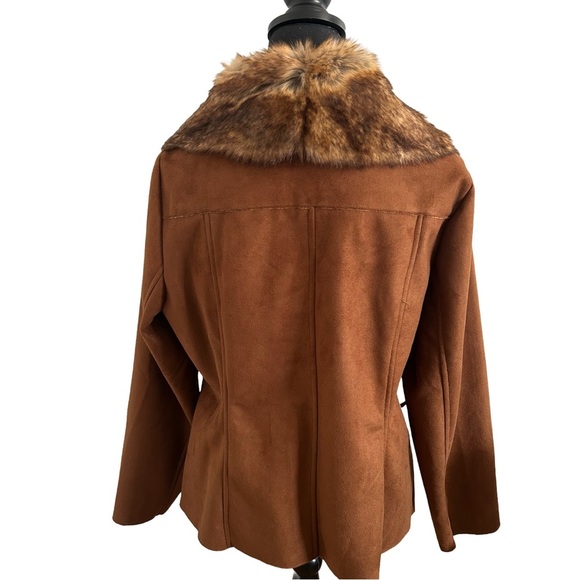 Chico's Tan Pea Coat with Faux Fur Collar. Chico’s Size 1 (8-10 Medium) - Picture 4 of 6